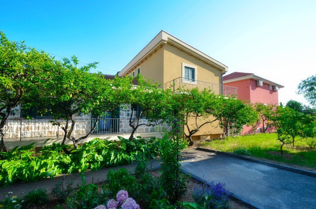 Apartments Lux S Tivat Zewnętrze zdjęcie