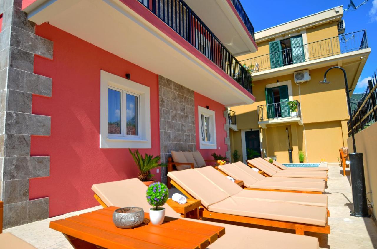 Apartments Lux S Tivat Zewnętrze zdjęcie